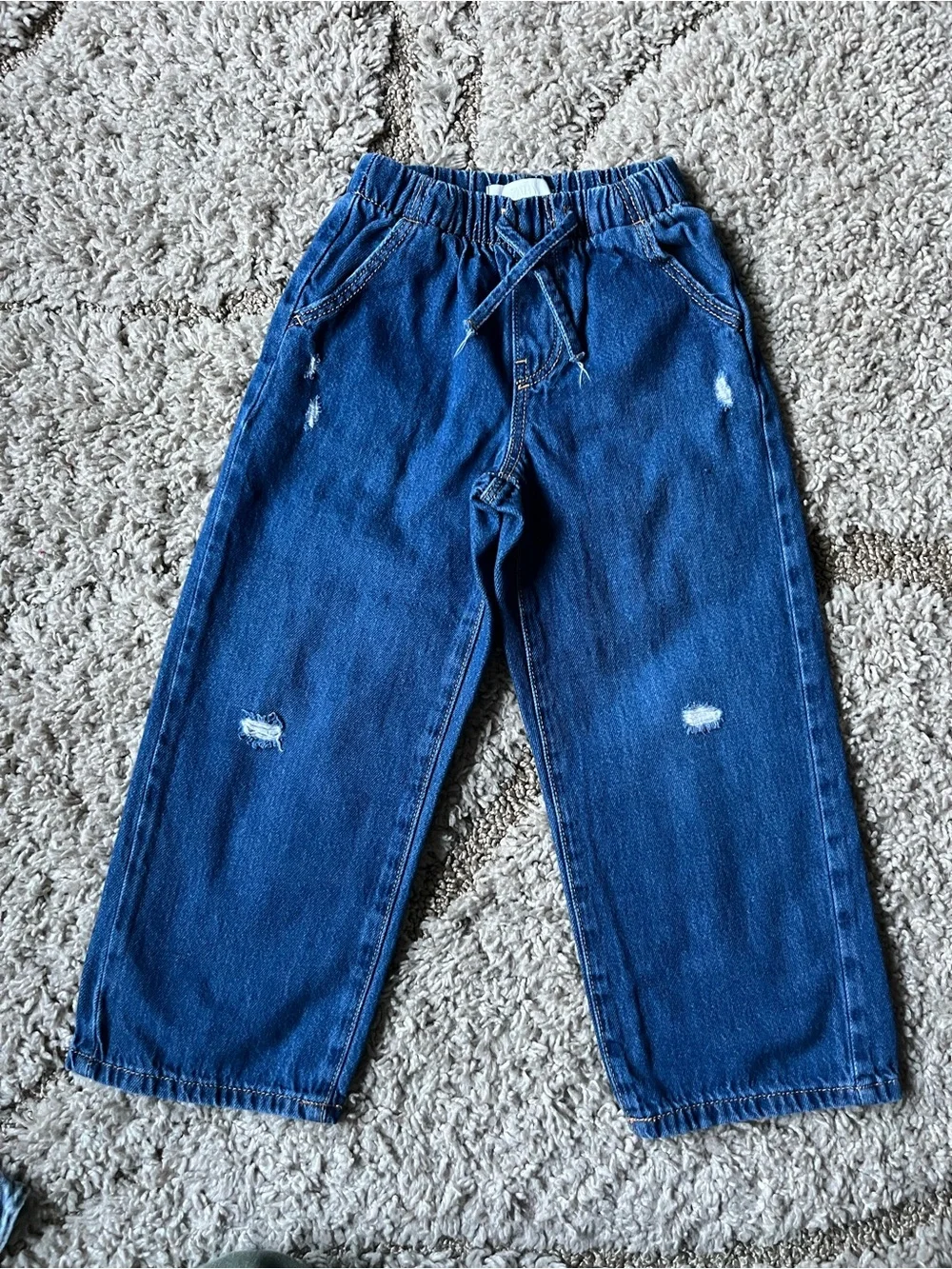 Zara hello kitty kids sweatshirt and zara jeans